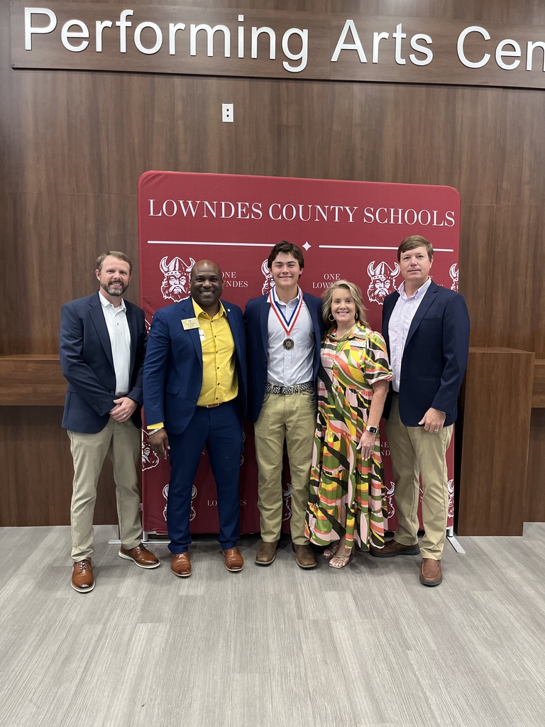 Holden with Kiwanis leader, Key Club Sponsors and Prinicpal