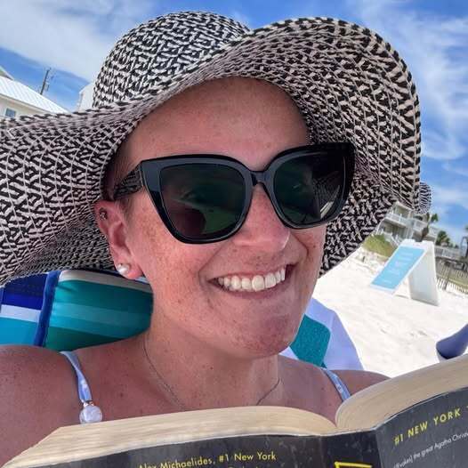 Dillard Reads