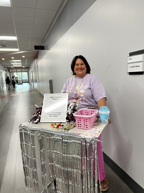 Mrs. New with her prize cart