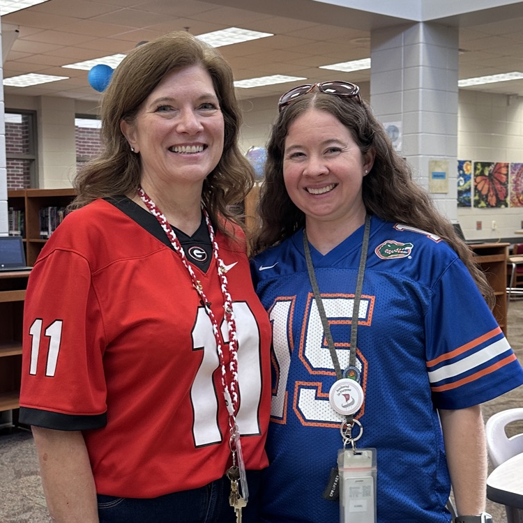 homecoming dress up - athletes 
