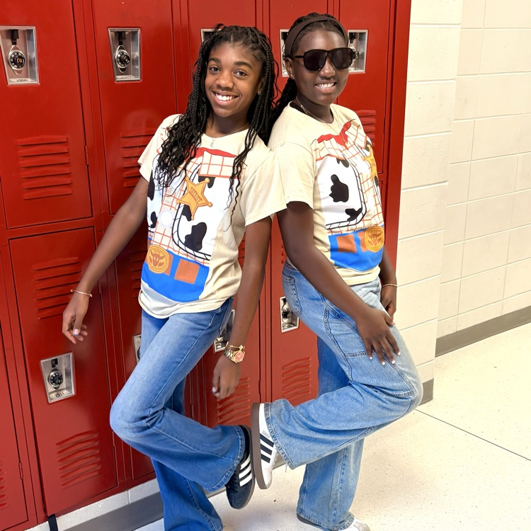 2 player Thursday twins 