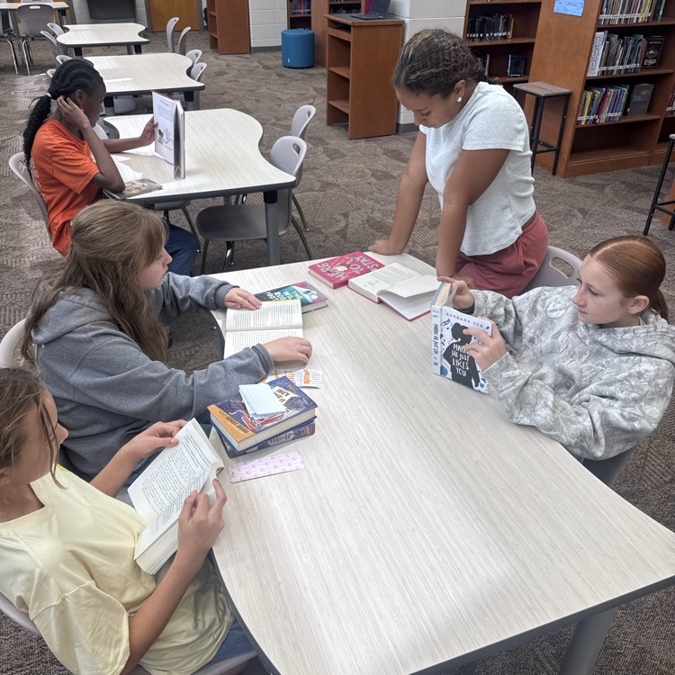 students reading 
