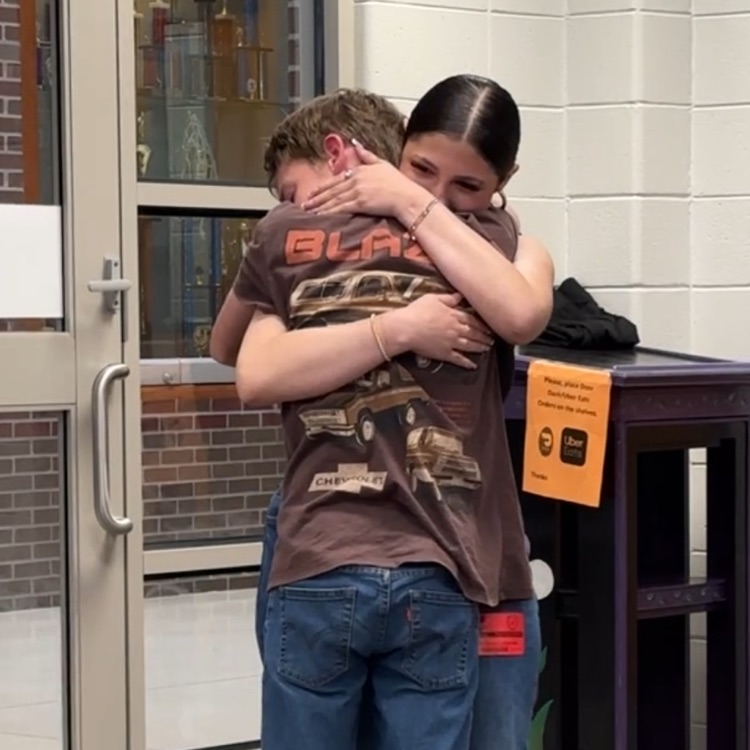 sister home from deployment