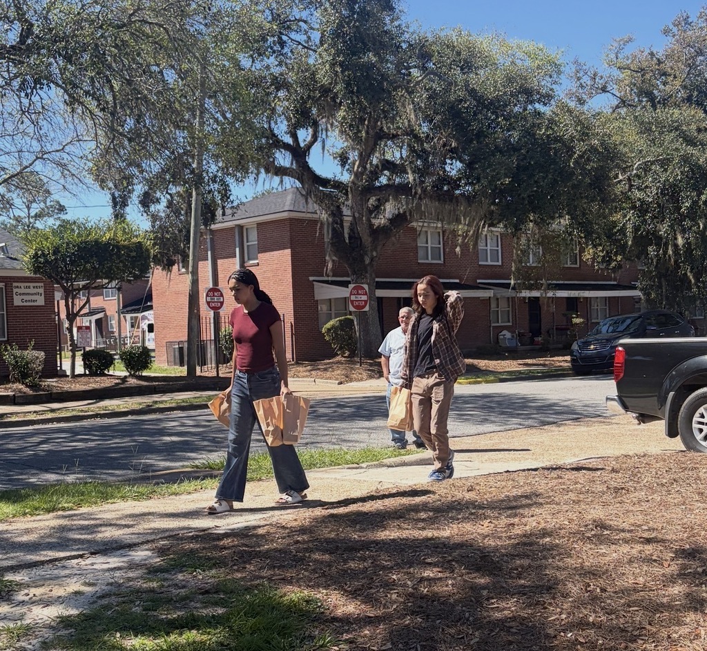 Students carrying in bags