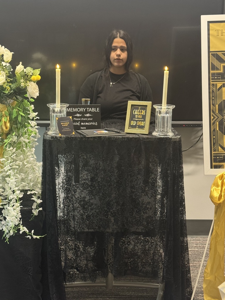 Student ready to give an eulogy for Gatsby
