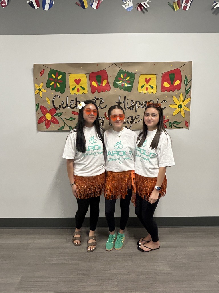 Students dressed for Tropicoqueta