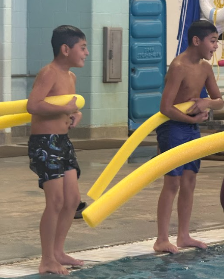 3rd graders at the pool