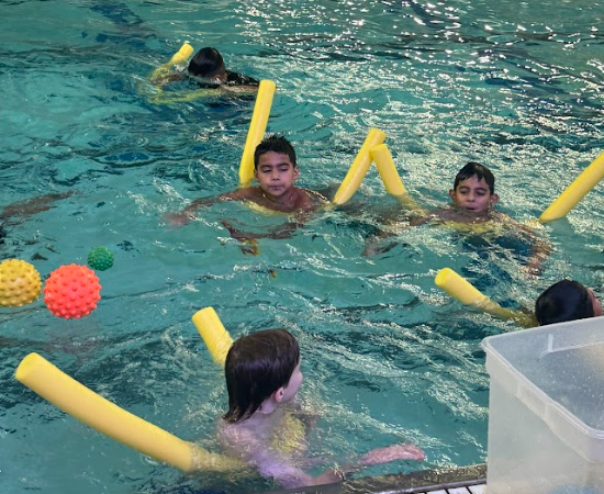 3rd graders at the pool
