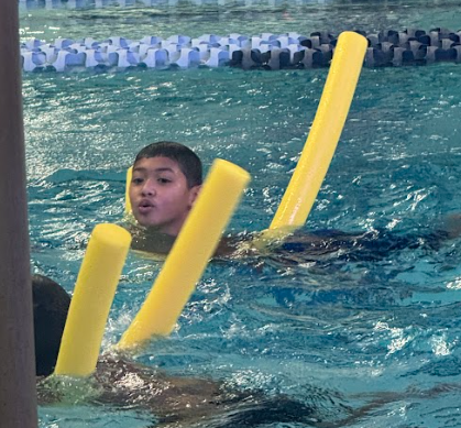 3rd graders at the pool