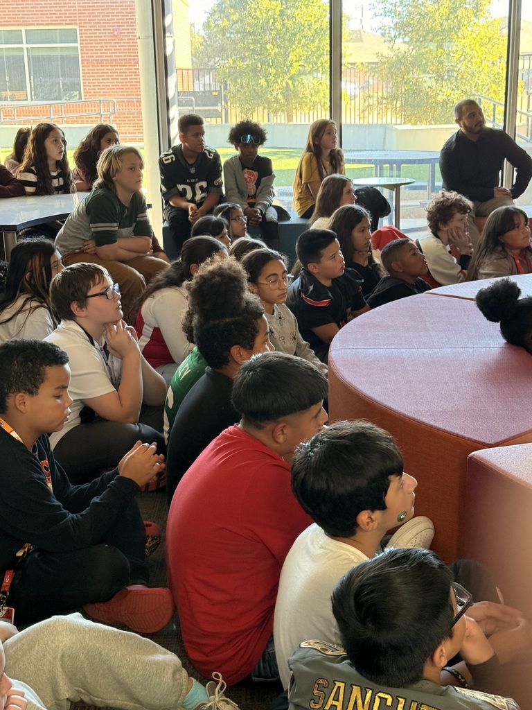 5th graders listening to the McCool presentation