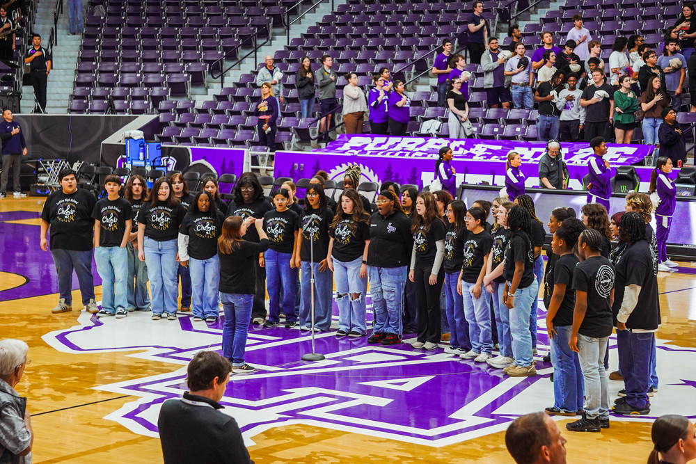 LHS Choir at SFA