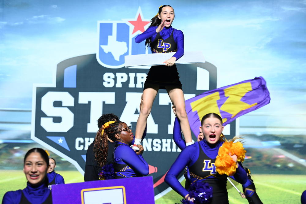 LHS Cheer at State Comp