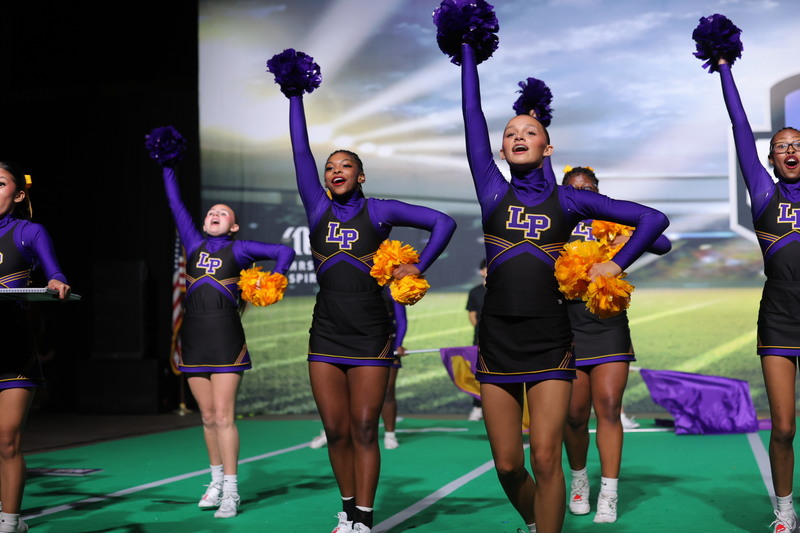 LHS Cheer at State Comp