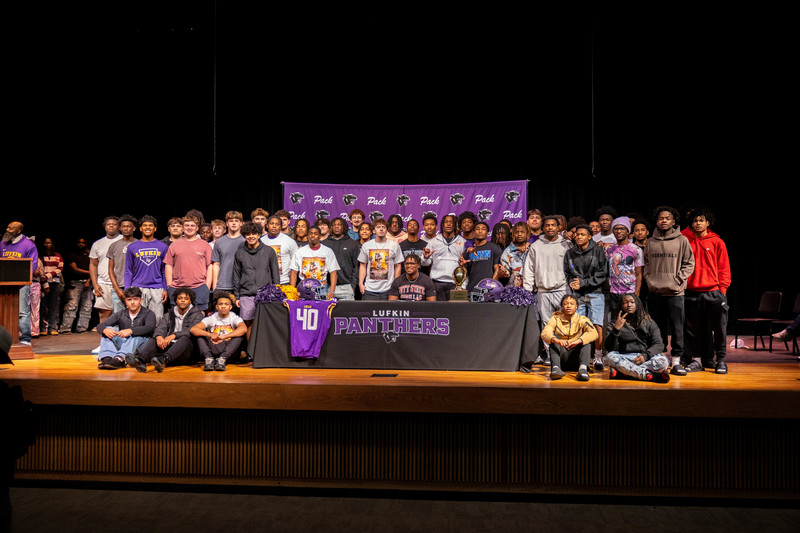 Feb LHS Athletic Signing