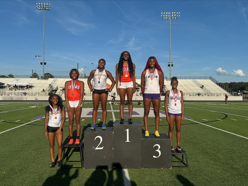 Girls Track 8