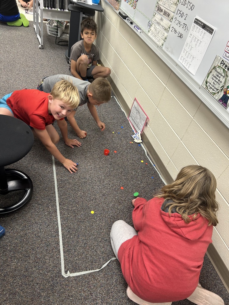 3rd graders learned about life in the past during social studies last week. They wrapped up chapter 1 with some old school games like jacks, Pick Up Sticks, Tiddlywinks, and hopscotch.