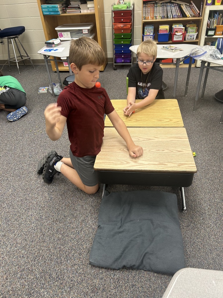 3rd graders learned about life in the past during social studies last week. They wrapped up chapter 1 with some old school games like jacks, Pick Up Sticks, Tiddlywinks, and hopscotch.