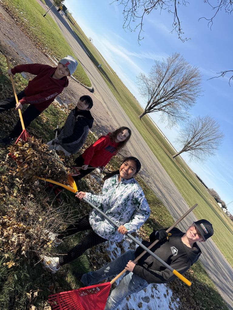 5th Grade leaf clean up.