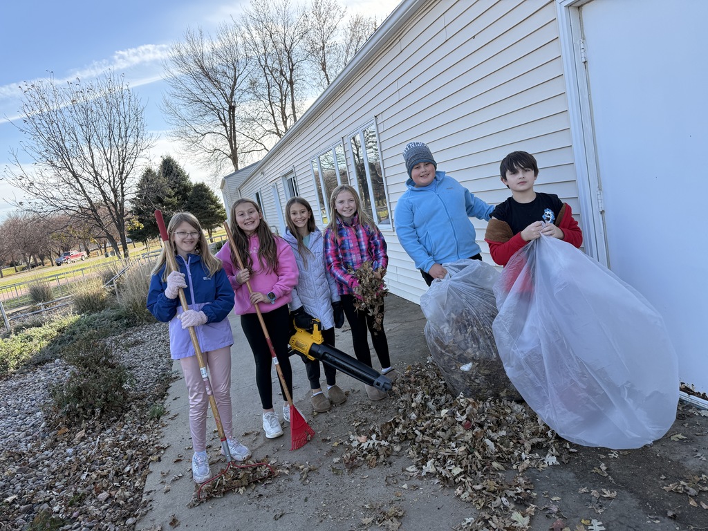 5th Grade leaf clean up.