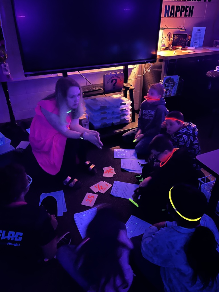 4th grade math review glow day