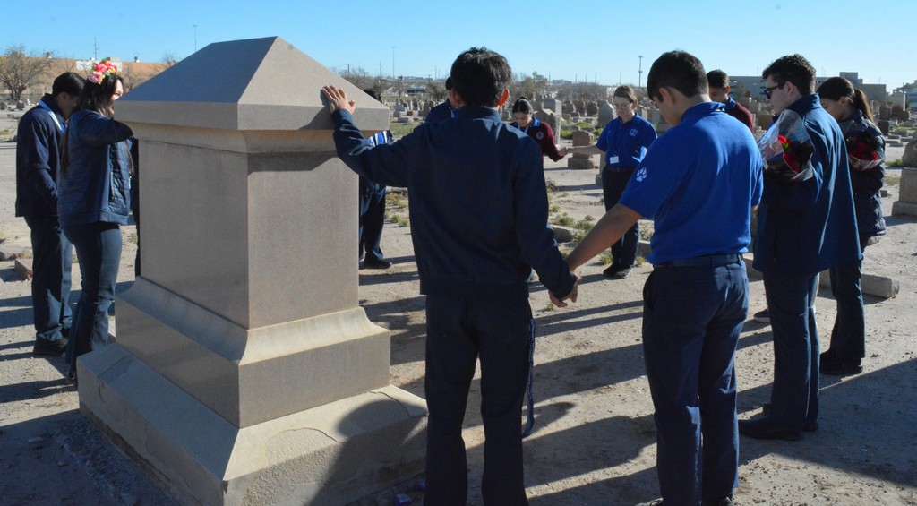 NHS at Lydia Pattersons Grave.