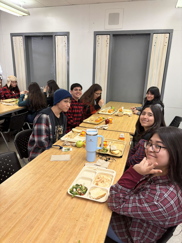 Students dressed as lumberjacks 🌲 Next stop: flannel fashion week!