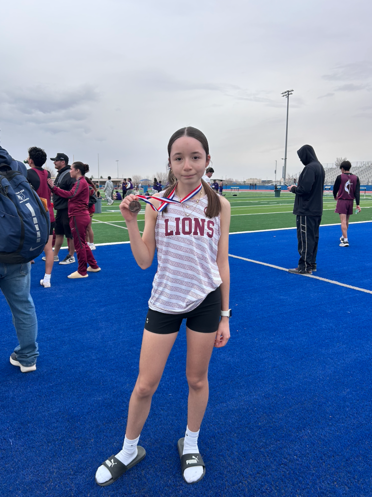 Clint Track & Field Meet highlights:  Fernando Manriquez — 🥇 1st Place, Varsity 400m  Maria Jose Lopez — 🥉 3rd Place, Open 3200m  Proud of our athletes—let’s roar, Lions! 💪🏽🏃‍♂️🏃‍♀️