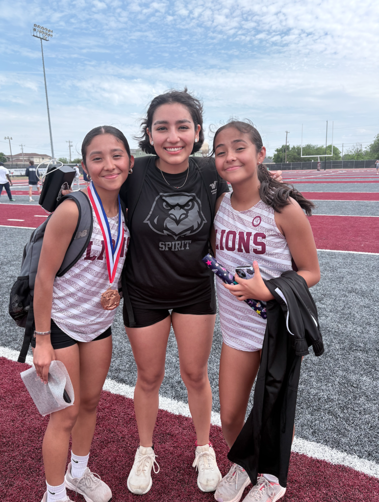 Incredibly proud of how well our athletes represented LPI 💙💛 your hard work, determination, and team spirit truly showed on the track! 👏🔥 Fernando Manríquez 🥇 – 1st place, 800m José Luis Dionicio 🥈 – 2nd place, 800m Danya Sáenz – 4th place, 100m Valeria García – 4th place, 400m Fernando Manríquez 🥈 – 2nd place, 400m María López 🥉 – 3rd place, 3200m Adrián Pérez 🥈 – 2nd place, 3200m Finals Lady Lions 🥉 – 3rd place, 4x400 relay Boys Team 🥇 – 1st place, 4x400 relay