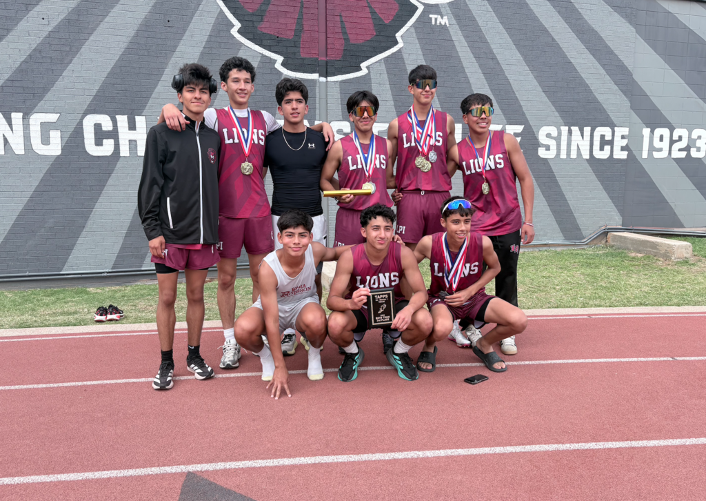 Incredibly proud of how well our athletes represented LPI 💙💛 your hard work, determination, and team spirit truly showed on the track! 👏🔥 Fernando Manríquez 🥇 – 1st place, 800m José Luis Dionicio 🥈 – 2nd place, 800m Danya Sáenz – 4th place, 100m Valeria García – 4th place, 400m Fernando Manríquez 🥈 – 2nd place, 400m María López 🥉 – 3rd place, 3200m Adrián Pérez 🥈 – 2nd place, 3200m Finals Lady Lions 🥉 – 3rd place, 4x400 relay Boys Team 🥇 – 1st place, 4x400 relay