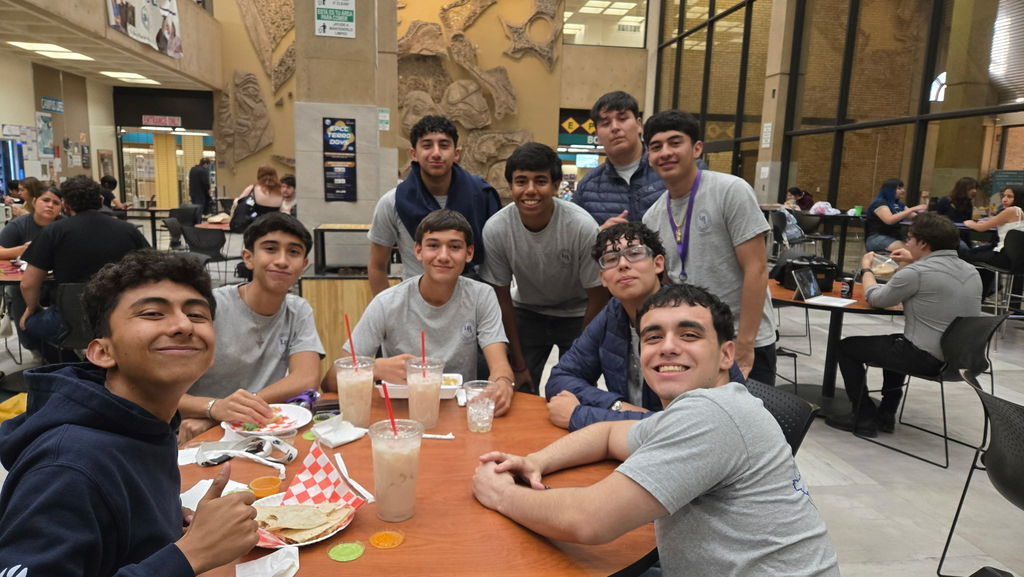 🎓 Senior adventures before graduation! From getting their IDs at El Paso Community College to exploring the El Paso Holocaust Museum & Study Center, our seniors are making memories every step of the way! 🎉