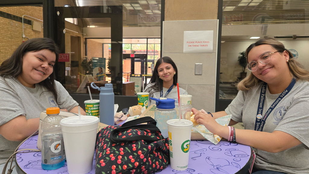 🎓 Senior adventures before graduation! From getting their IDs at El Paso Community College to exploring the El Paso Holocaust Museum & Study Center, our seniors are making memories every step of the way! 🎉