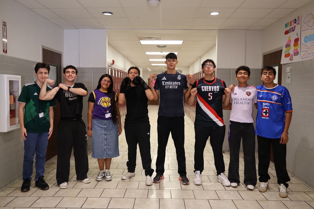 Seniors showing up dressed as their favorite athletes—bringing the energy, the legends, and the style that makes champions. Who did it best? 👀