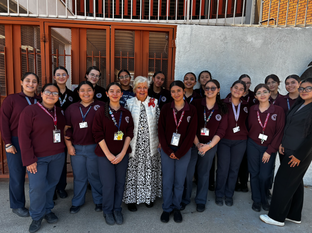Our Women in Faith students had a special guest among them! 🌟 LPI Board Member Mrs. Barbara Dorff shared her extensive knowledge, wisdom and experiences as Methodist leader. The admiration for her shine through in this picture! ✨