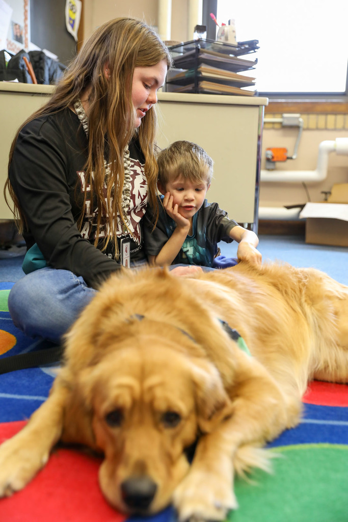 Moose with students 1