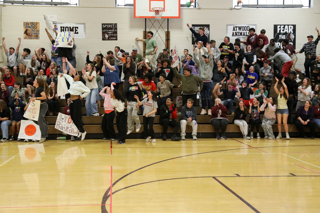 student body cheering