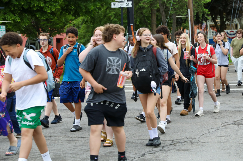 walk to school day