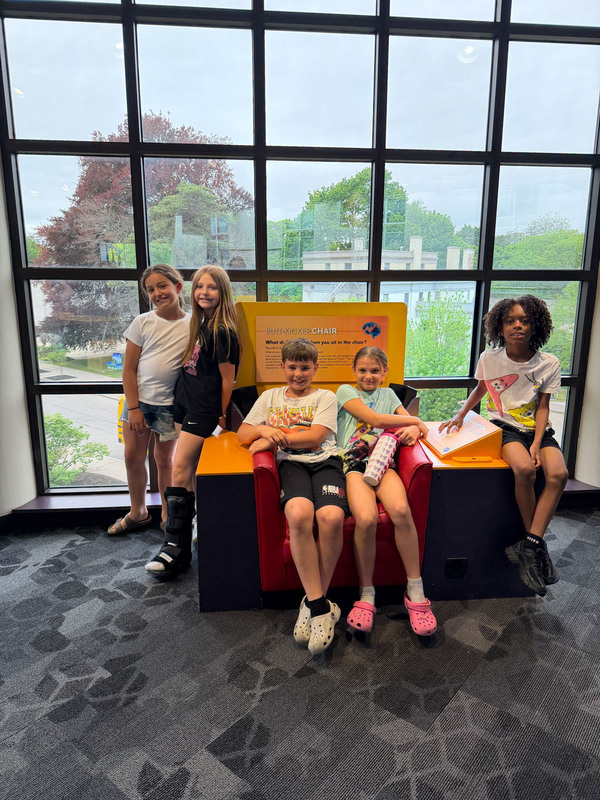 students at science museum