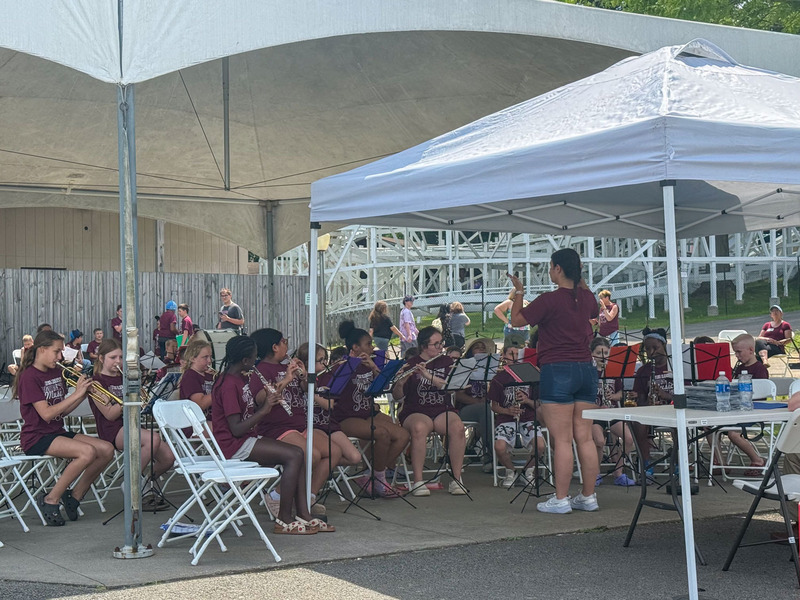 band performing at seabreeze