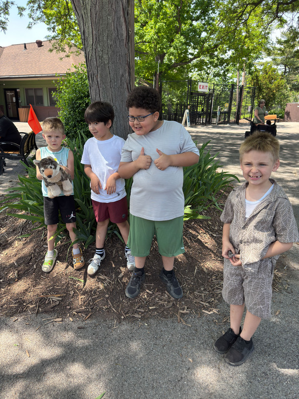 stidemts at zoo