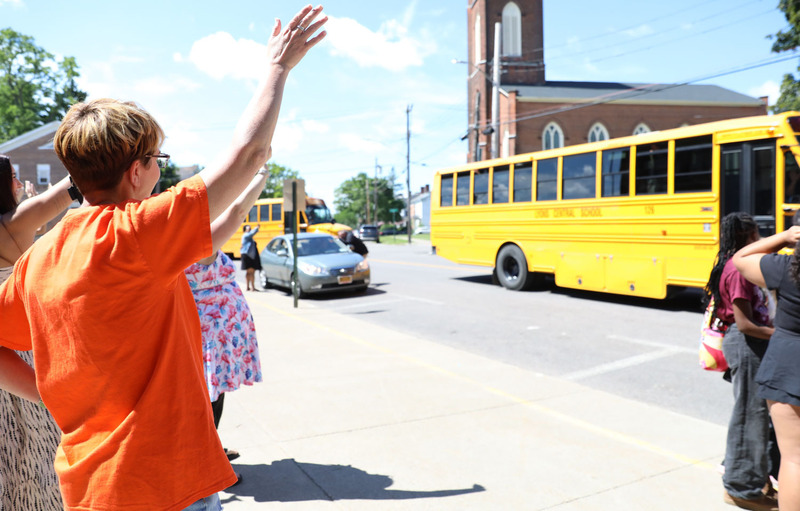 bus send off