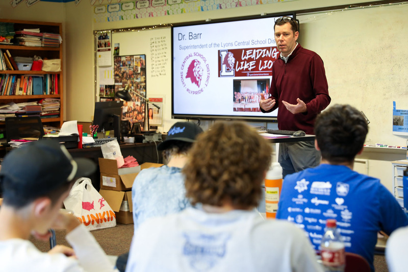 Dr. Barr talking to the leadership class