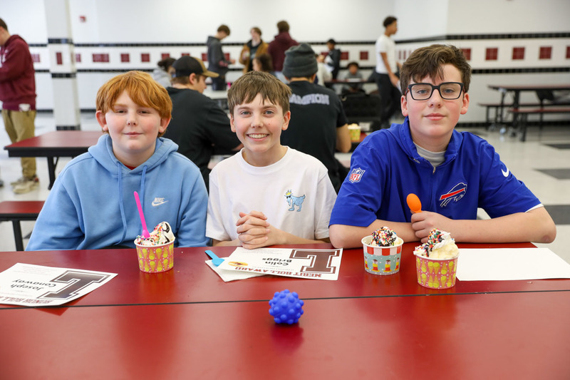 students eating ice cream