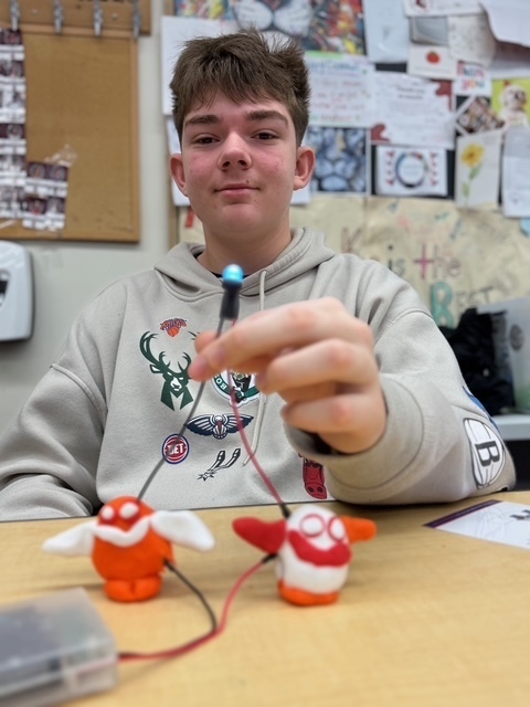 students learning about circuts