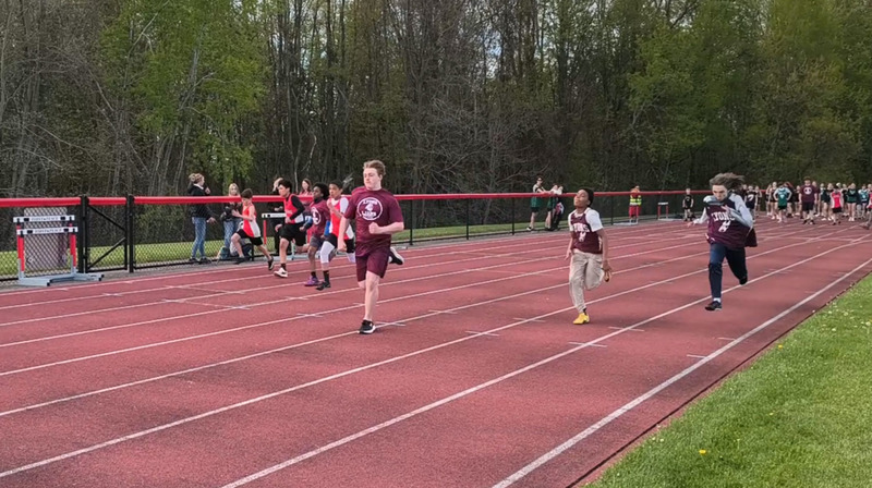 students running