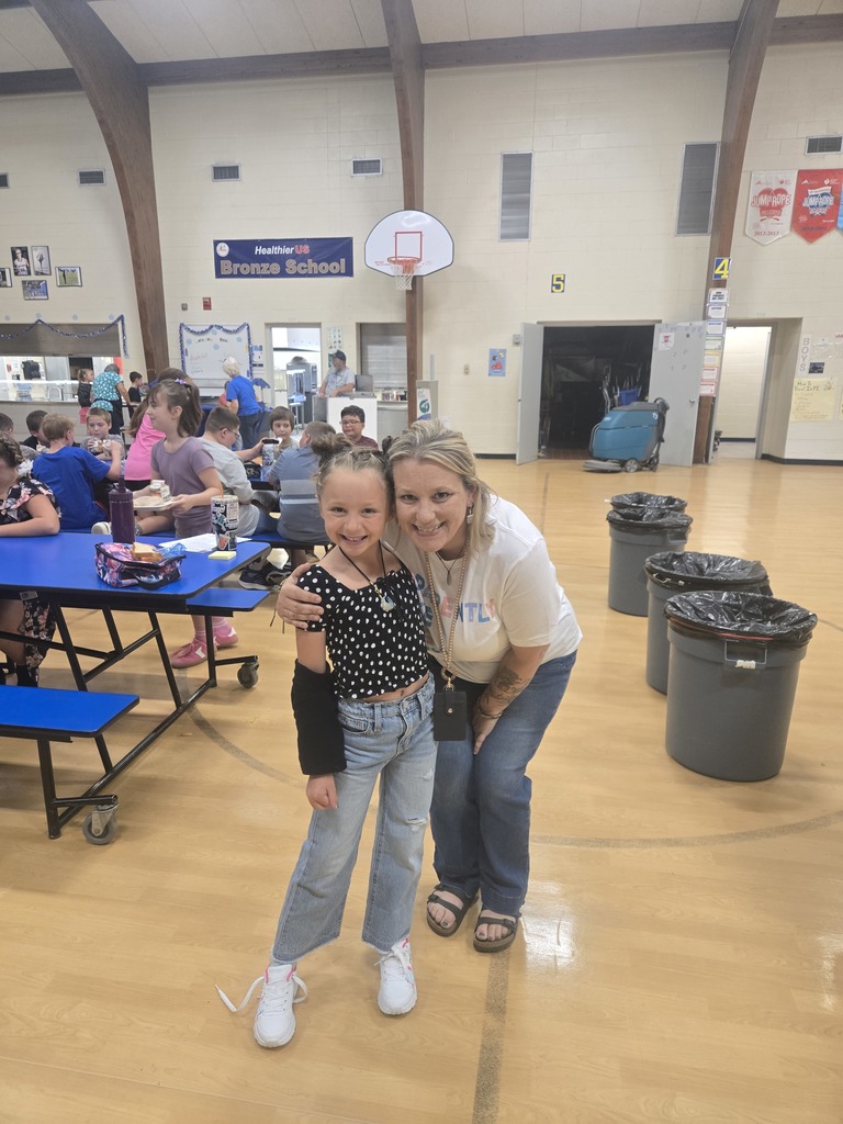 Pictures of students posing for pictures on the first week of school.