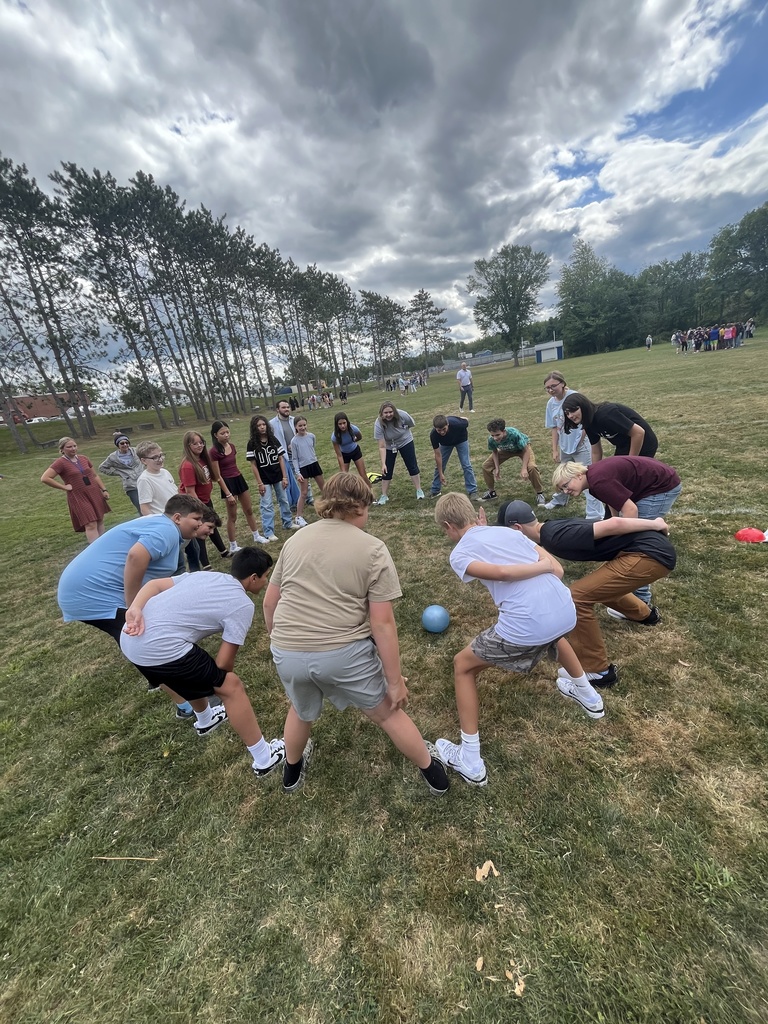 Pictures of students participating in events on the first week of school. 