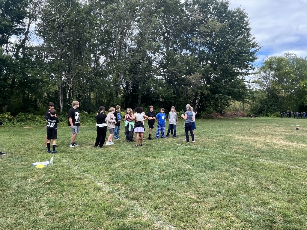 Pictures of students participating in events on the first week of school. 