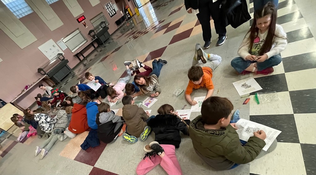 Old and new students combined to get to know each other while working on activities. 