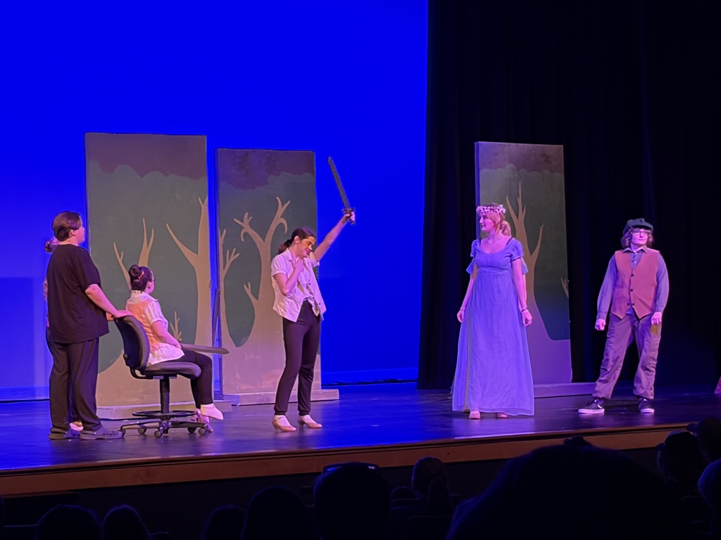 pictures of a school play