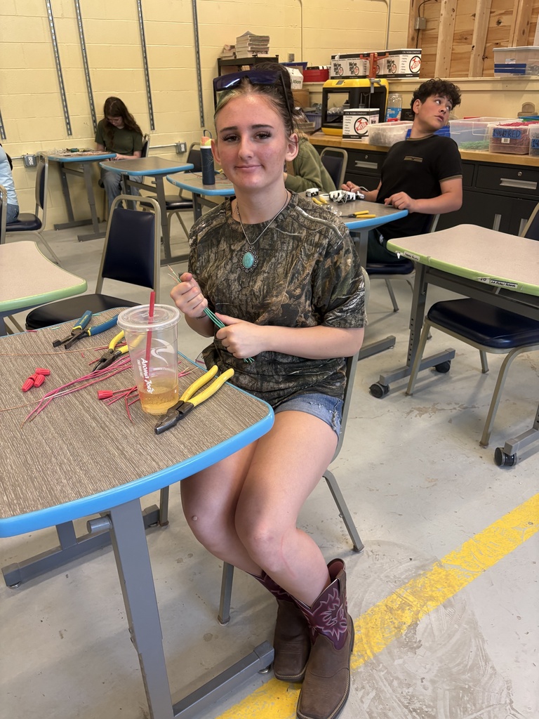 Students at Mid Maine Tech Center